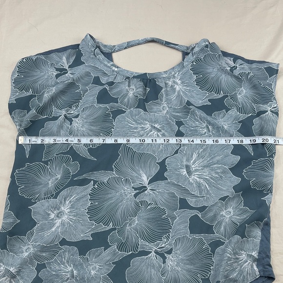 LOFT Blue Floral Short Sleeve Blouse - Picture 4 of 6